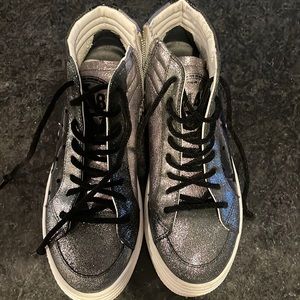 Size 39 P448 sneakers